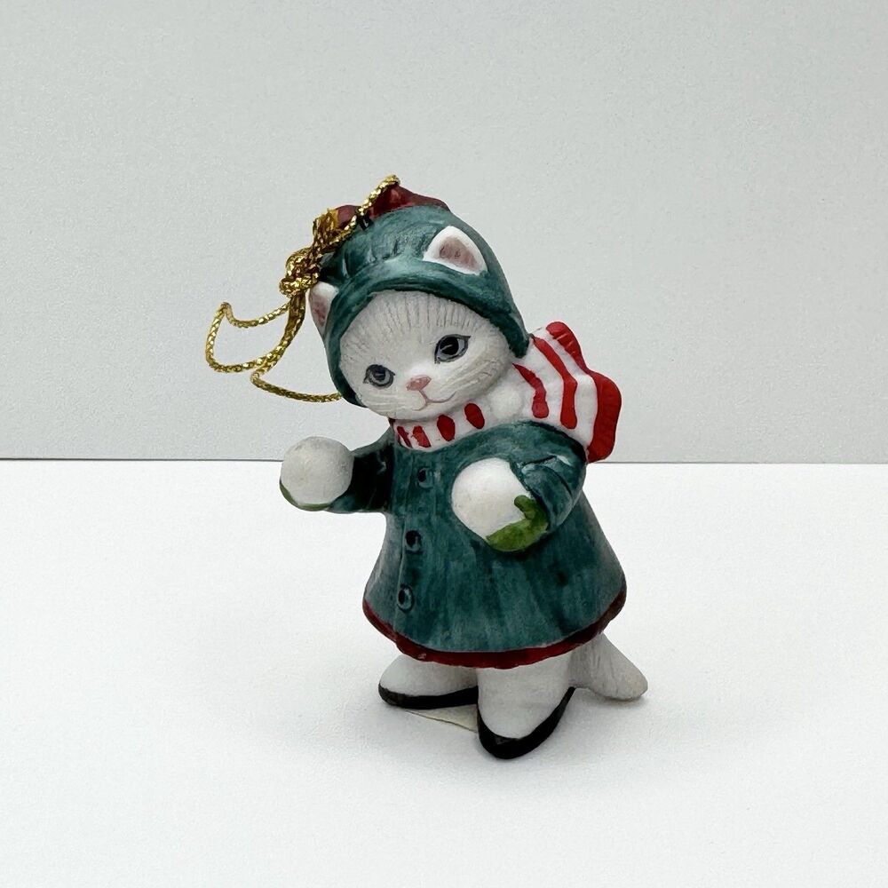 1989 Schmid Kitty Cucumber Christmas Ornament The‎ Snowball Fight Girl Kitten